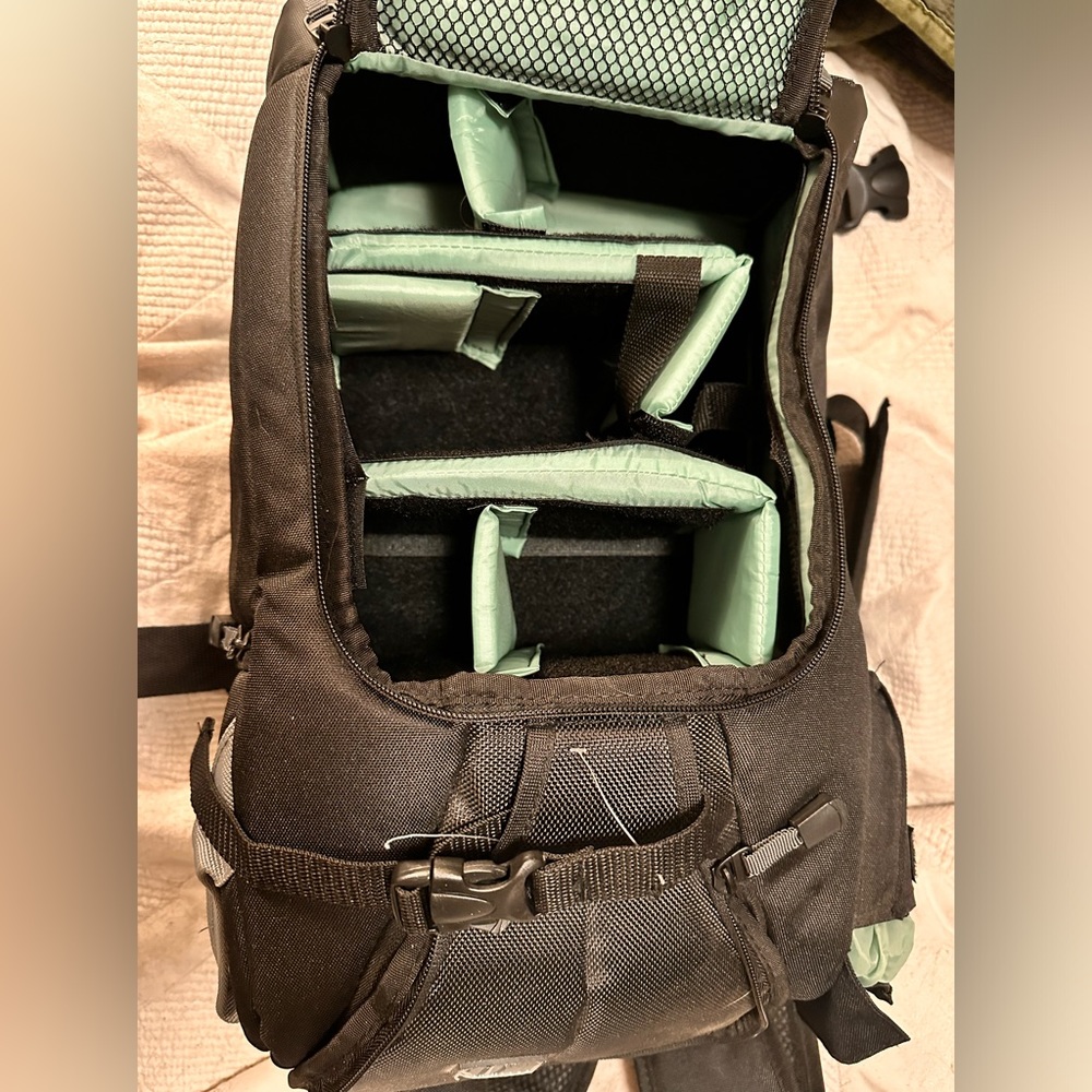 Vivitar camera bag- new, never been used